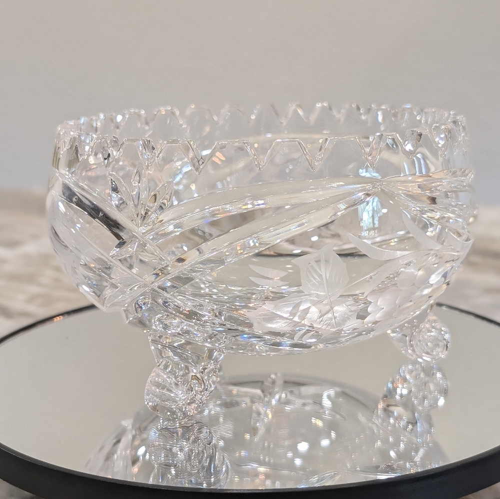 Cut glass crystal bowl